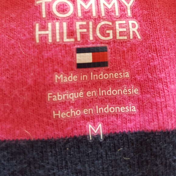 Tommy Hilfiger V-neck - Picture 7 of 7